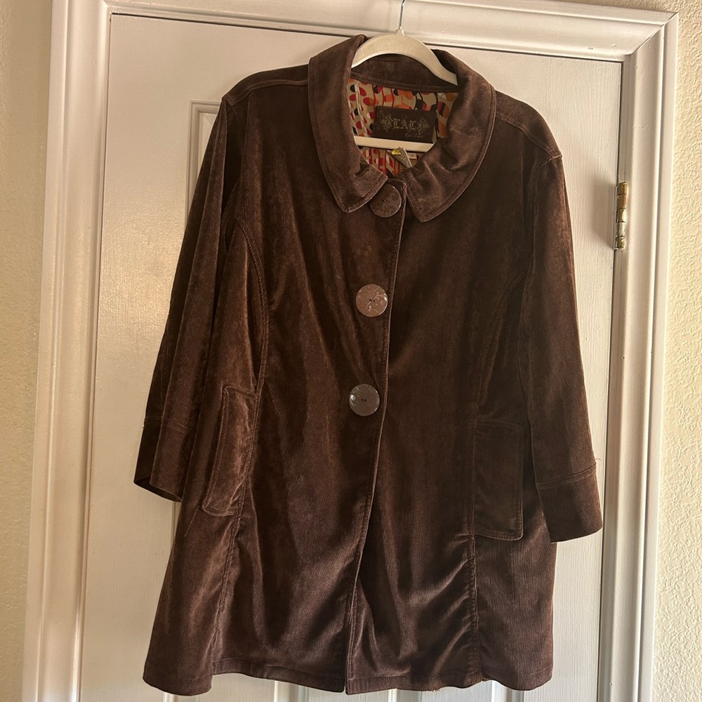 Brown coat size 1X super cute LAL brand